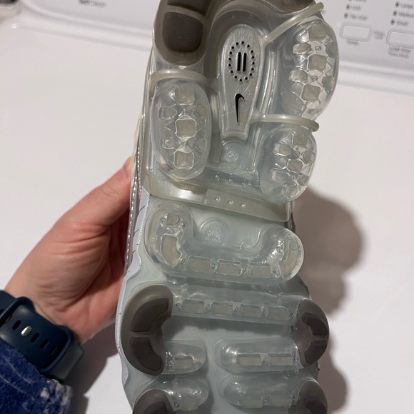 Women’s Nike Beige Vapormax - Picture 5 of 5